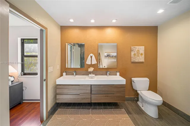 $824,000 | 14811 Archerhall Street, Davie, FL 33331