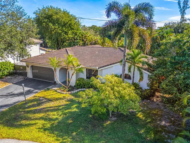 $824,000 | 14811 Archerhall Street, Davie, FL 33331