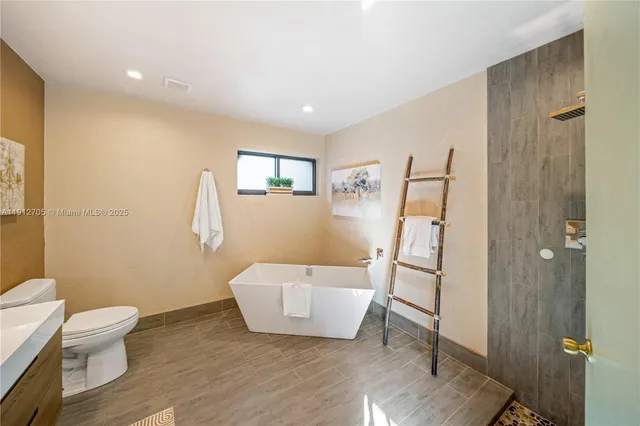 $824,000 | 14811 Archerhall Street, Davie, FL 33331