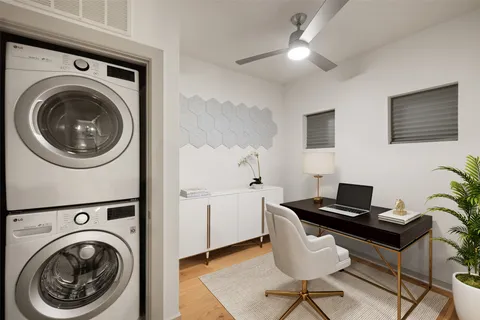 $409,990 | 3600 South Lamar Boulevard, Unit 206, Austin, TX 78704