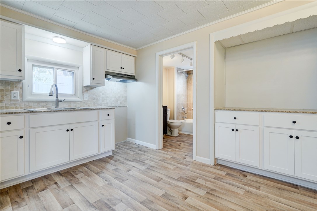 197 Brayton Road Greece, NY 14616 - Photo 4 of 17 New Kitchen With Granite Counter Tops