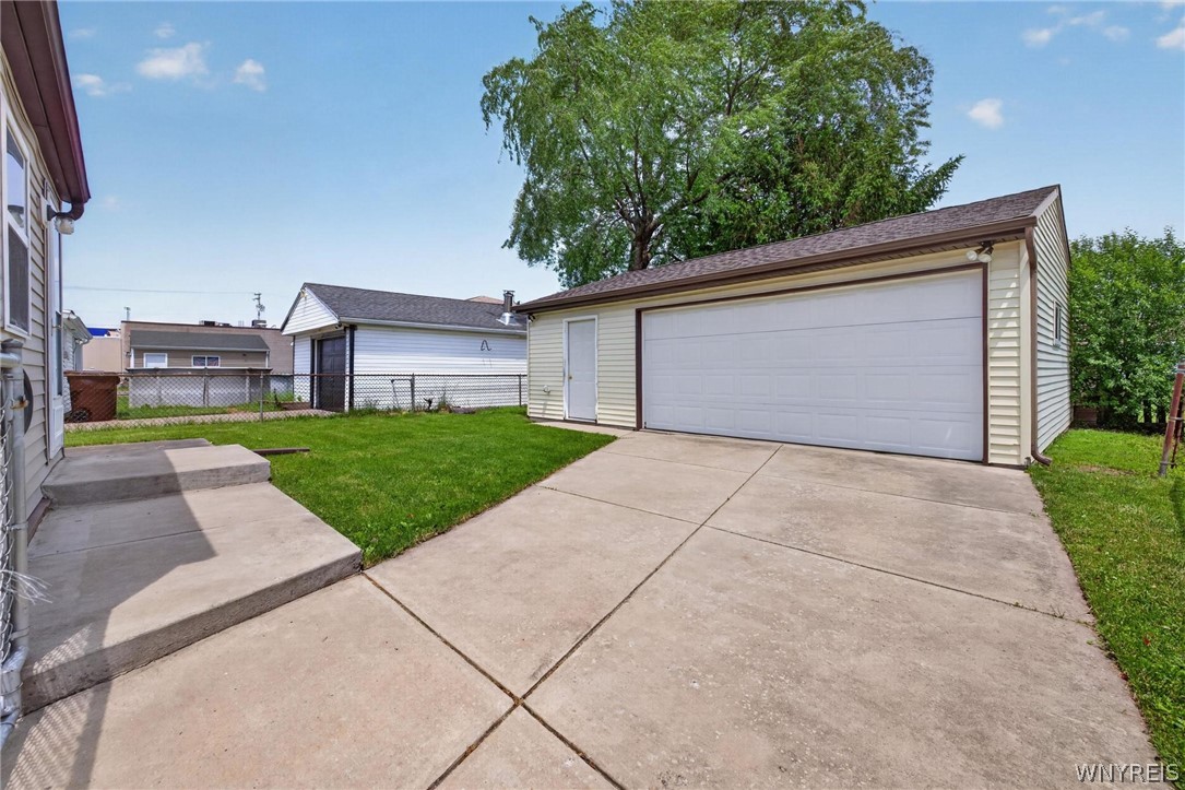 255 Roland Street Cheektowaga, NY 14212 - Photo 22 of 30 Huge garage