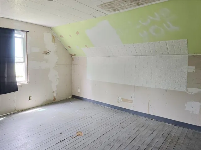 $69,900 | 422 South Graham Street, Leeton, MO 64761