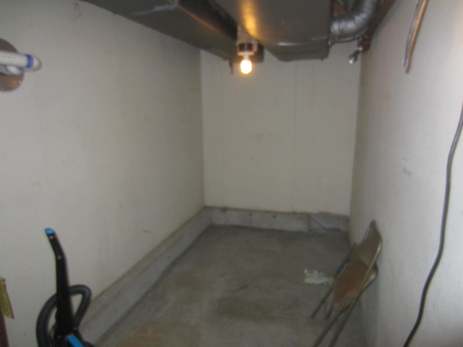 224 Frederick Street, Unit 2 Manchester, NH 03102 - Photo 5 of 15 Gallery Image 5