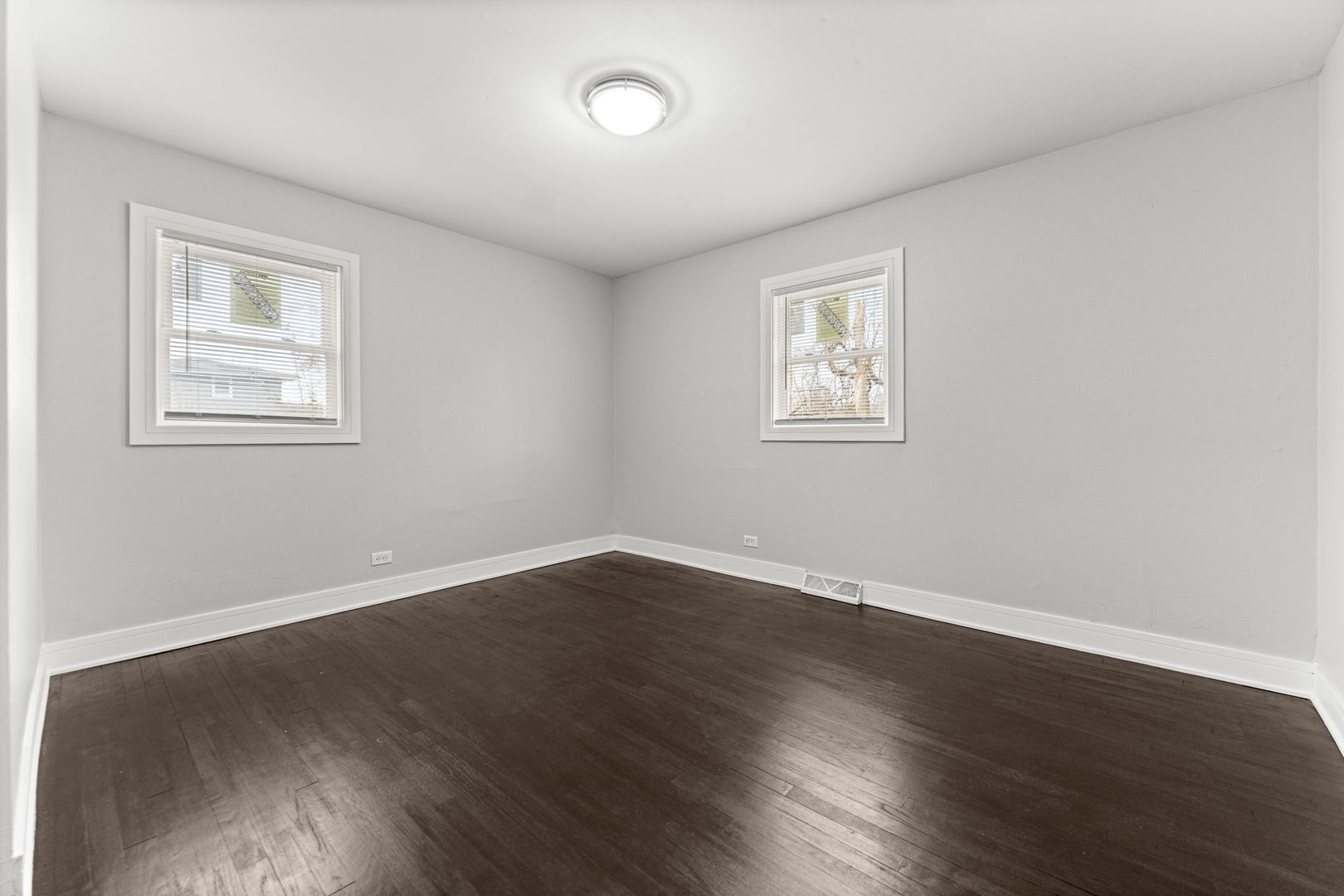 15422 Cherry Lane Markham, IL 60428 - Photo 11 of 14