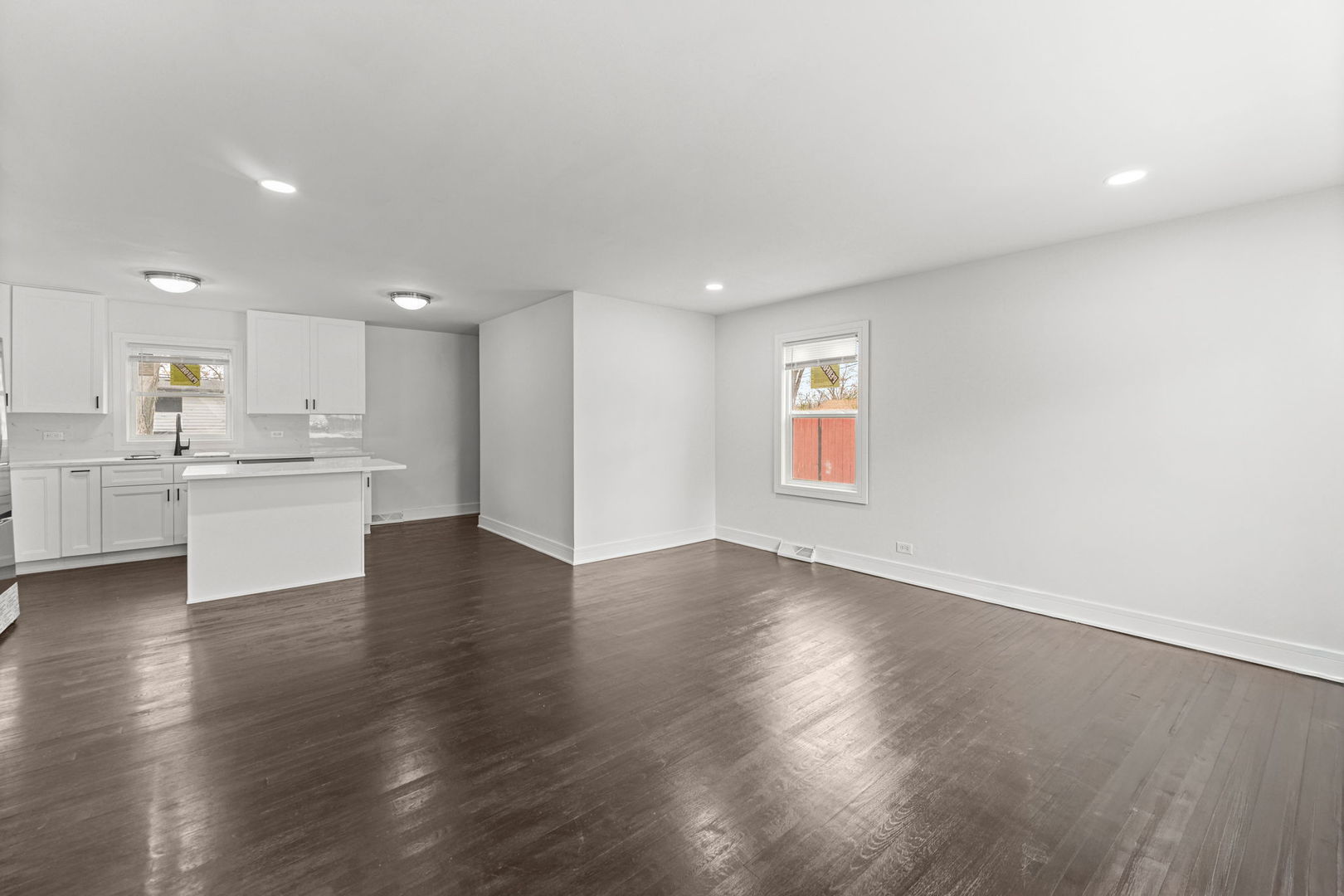 15422 Cherry Lane Markham, IL 60428 - Photo 8 of 14