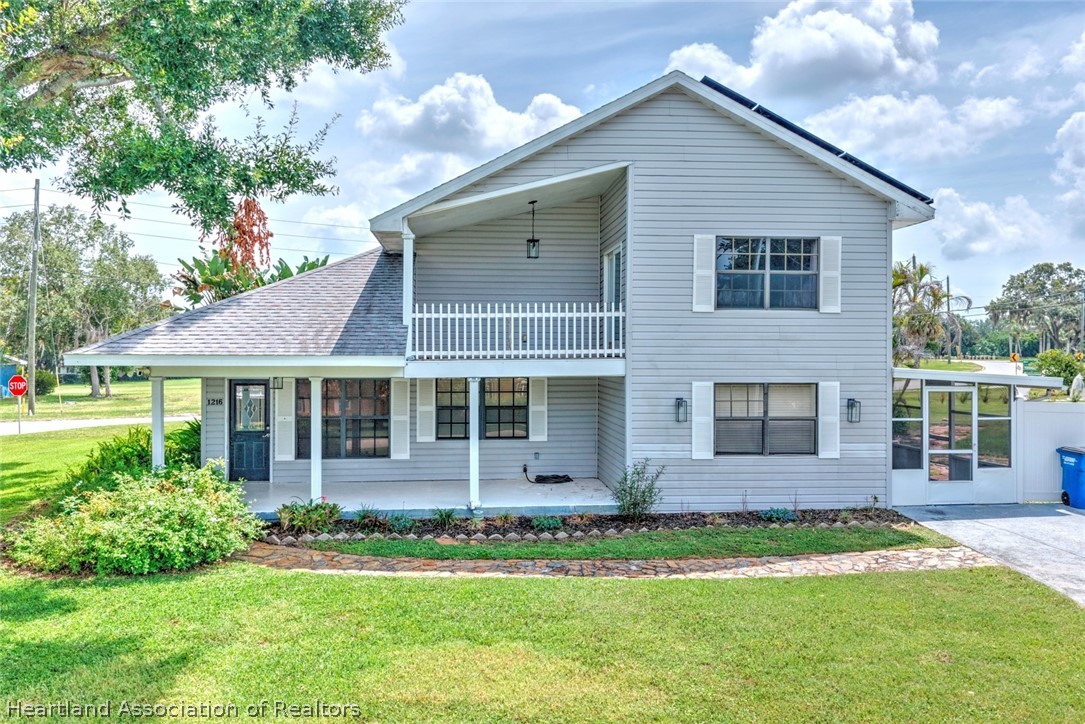 1216 Edgewater Point Drive Sebring, FL 33870 - Photo 2 of 40