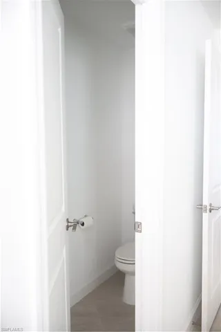 a bathroom with a toilet