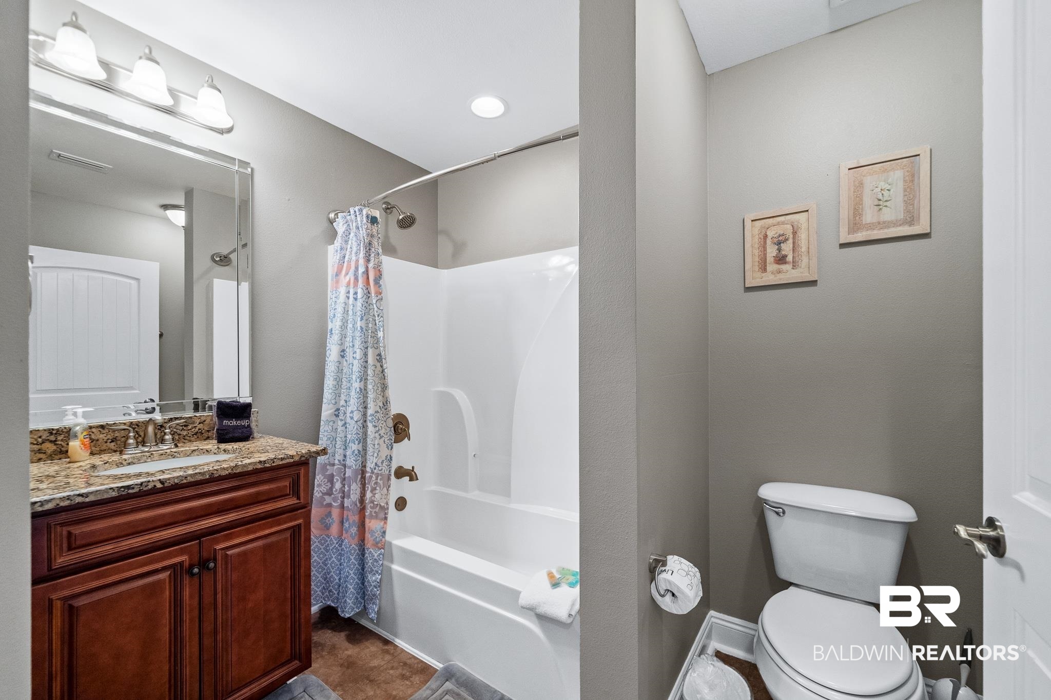 612 Parish Lakes Drive Foley, AL 36535 - Photo 22 of 45 Guest bath