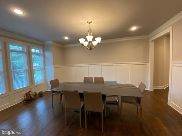 $10,000 | 2233 North Underwood Street, Falls Church, VA 22043