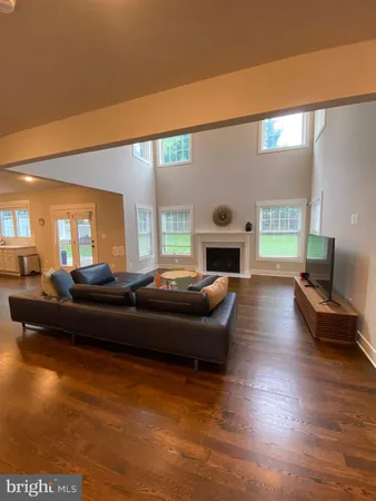 $10,000 | 2233 North Underwood Street, Falls Church, VA 22043