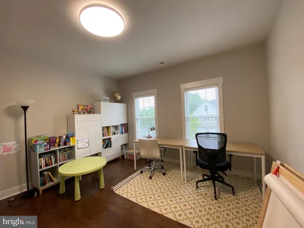 $10,000 | 2233 North Underwood Street, Falls Church, VA 22043