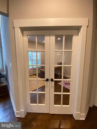 $10,000 | 2233 North Underwood Street, Falls Church, VA 22043