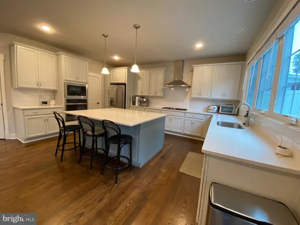 $10,000 | 2233 North Underwood Street, Falls Church, VA 22043