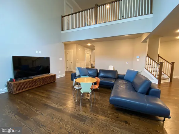 $10,000 | 2233 North Underwood Street, Falls Church, VA 22043