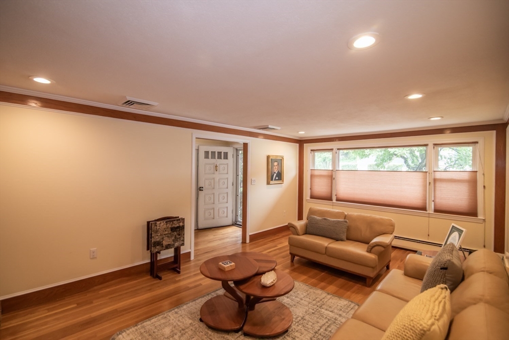 10 Magnolia Road Methuen, MA 01844 - Photo 18 of 32 Gallery Image 18