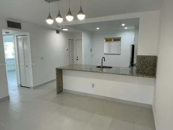 $2,075 | 7732 Camino Real, Unit F318, Miami, FL 33143