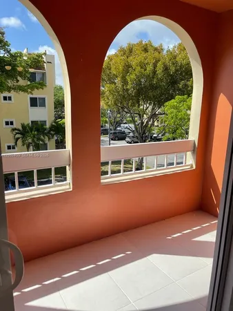 $2,075 | 7732 Camino Real, Unit F318, Miami, FL 33143