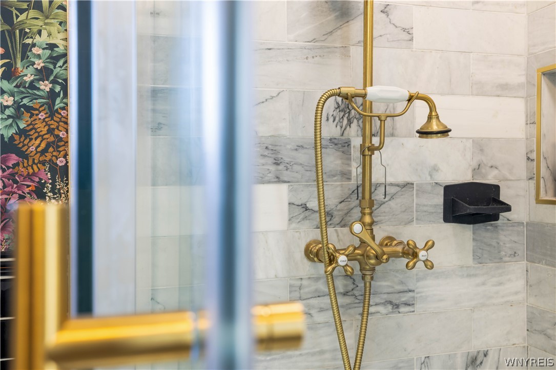 95 Beverly Road Buffalo, NY 14208 - Photo 22 of 39