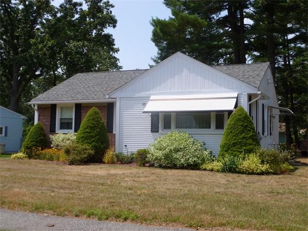49 Clematis Road Agawam, MA 01001 - Photo 2 of 10 Gallery Image 2