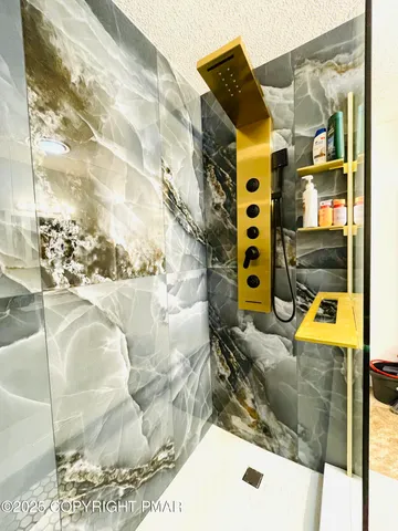 $375,000 | 72 East Creek View Drive, Gouldsboro, PA 18424