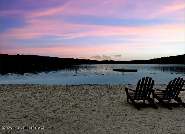 $375,000 | 72 East Creek View Drive, Gouldsboro, PA 18424