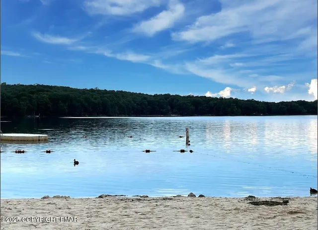 $375,000 | 72 East Creek View Drive, Gouldsboro, PA 18424