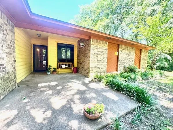$220,000 | 23319 Peninsula Point, Frankston, TX 75763