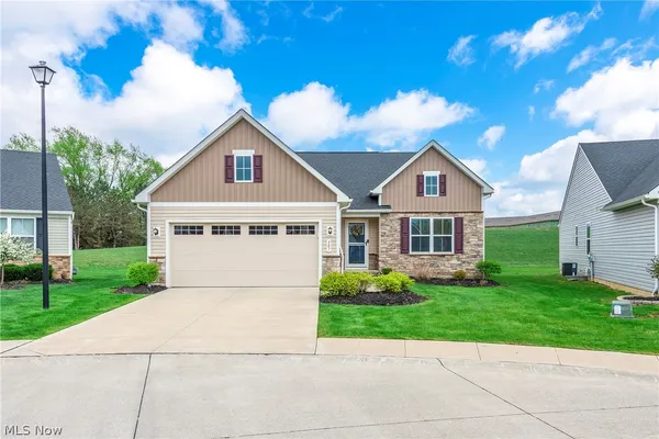 $355,000 | 307 Pebble Creek Court, Amherst, OH 44001