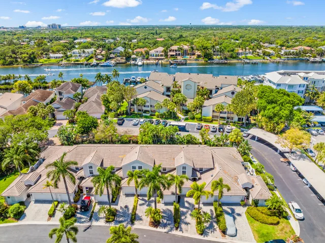 $8,500 | 533 Oak Harbour Drive, Unit 533, Juno Beach, FL 33408