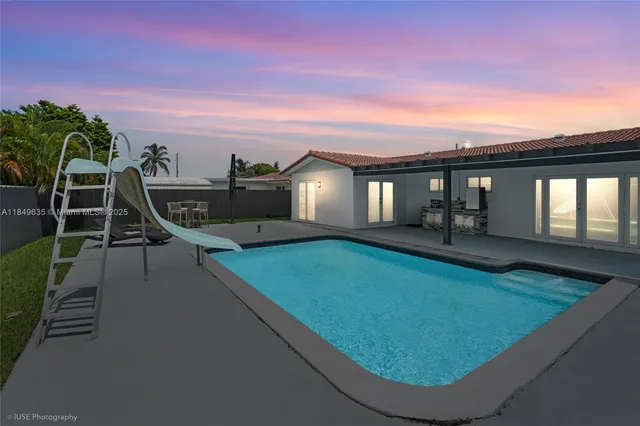 $945,000 | 10333 Southwest 6th Street, Sweetwater, FL 33174