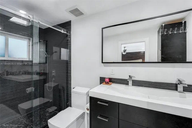 $945,000 | 10333 Southwest 6th Street, Sweetwater, FL 33174