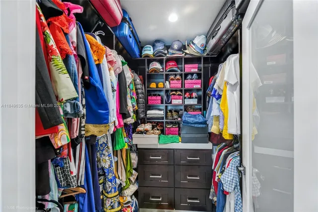 $945,000 | 10333 Southwest 6th Street, Sweetwater, FL 33174