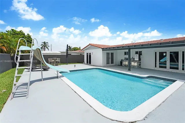 $945,000 | 10333 Southwest 6th Street, Sweetwater, FL 33174