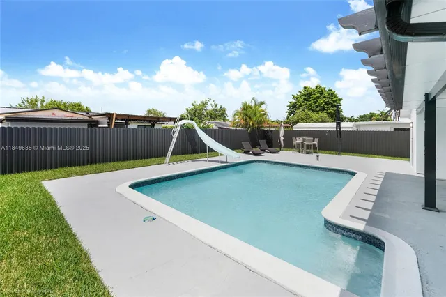 $945,000 | 10333 Southwest 6th Street, Sweetwater, FL 33174