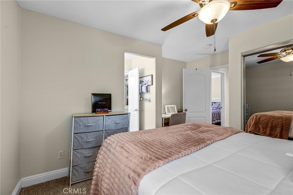 20001 Franks Way Saugus, CA 91350 - Photo 38 of 56