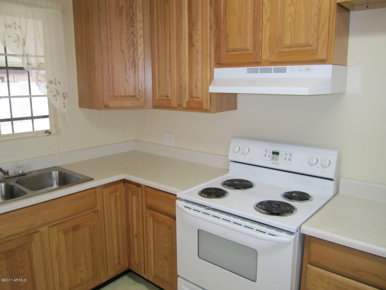 2415 West Cheery Lynn Road Phoenix, AZ 85015 - Photo 3 of 18 k2