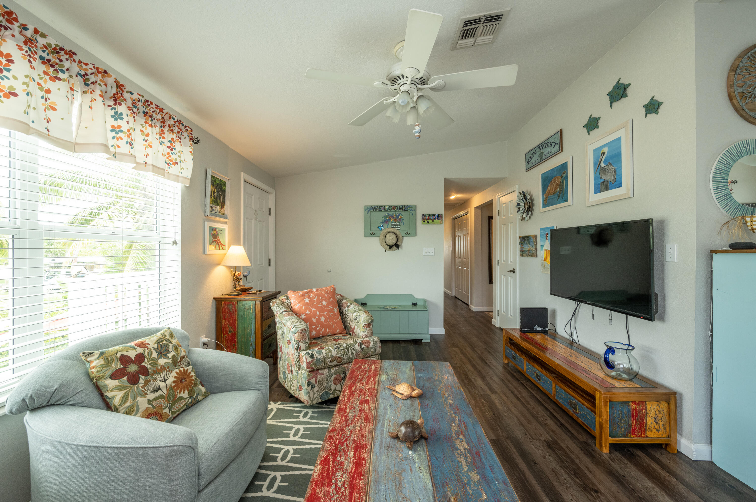 18 West Circle Drive Key West, FL 33040 - Photo 6 of 30 a living room with furniture and a flat screen tv