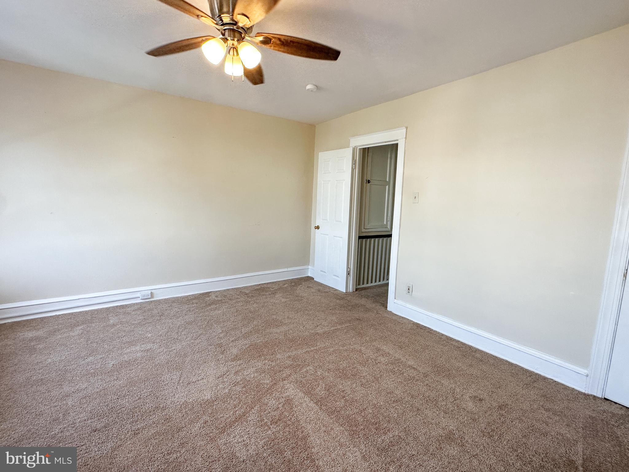 384 Wembly Road Upper Darby, PA 19082 - Photo 12 of 23