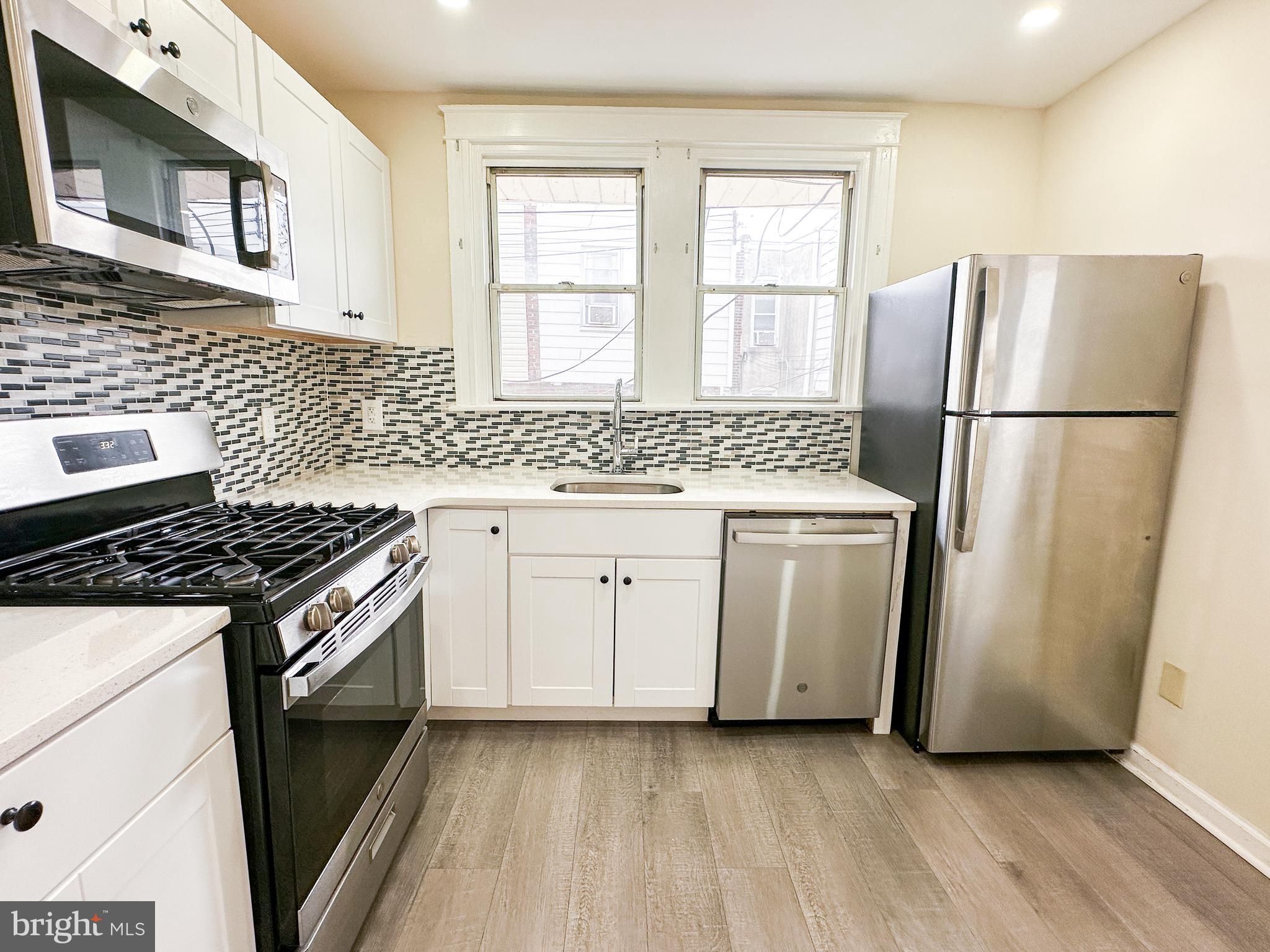 384 Wembly Road Upper Darby, PA 19082 - Photo 8 of 23