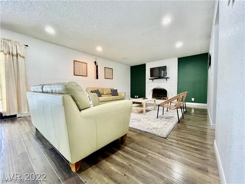 4359 Murillo Street Las Vegas, NV 89121 - Photo 5 of 28 Gallery Image 5