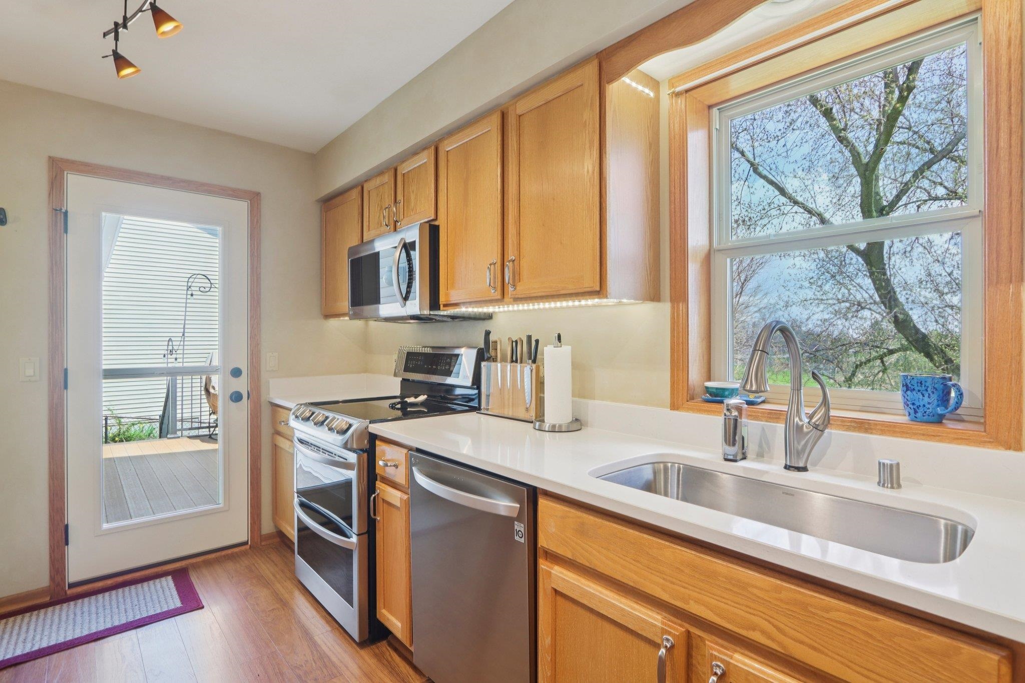 2901 Wayland Drive Madison, WI 53713 - Photo 6 of 41