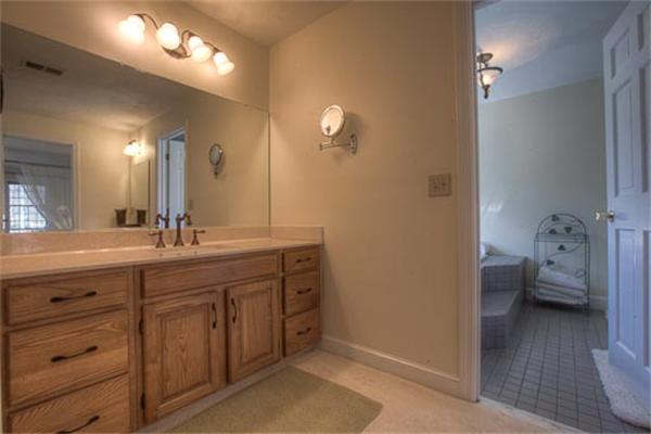 8 Benson Road Hopkinton, MA 01748 - Photo 19 of 30 Gallery Image 19