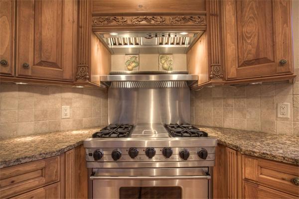 8 Benson Road Hopkinton, MA 01748 - Photo 9 of 30 Gallery Image 9