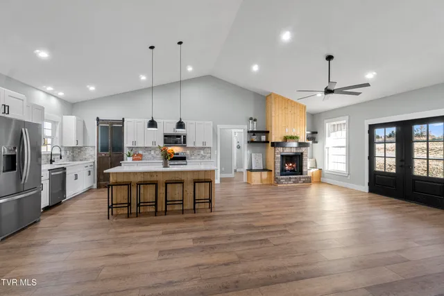 $474,900 | 210 Emperor Lane, Greeneville, TN 37743