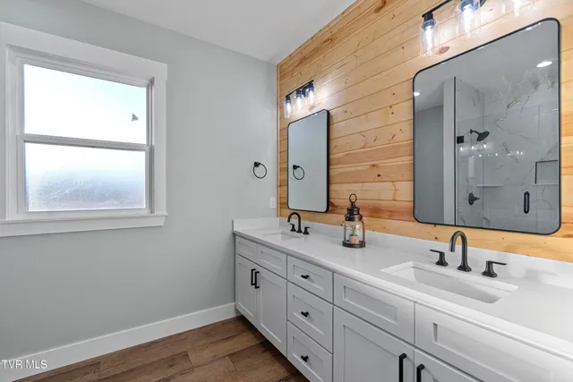 $474,900 | 210 Emperor Lane, Greeneville, TN 37743