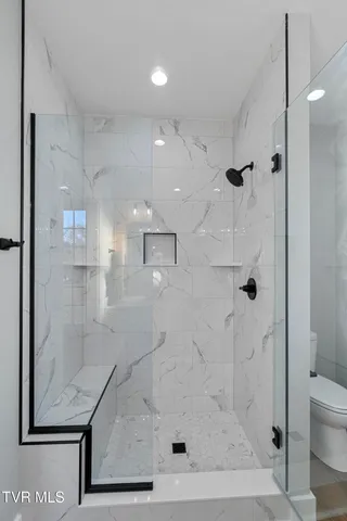 $474,900 | 210 Emperor Lane, Greeneville, TN 37743