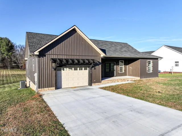 $474,900 | 210 Emperor Lane, Greeneville, TN 37743
