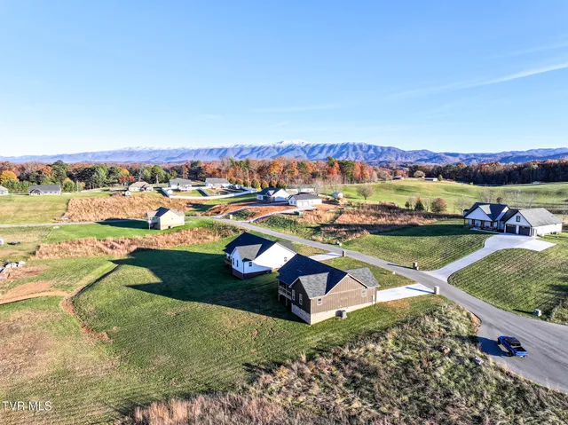$474,900 | 210 Emperor Lane, Greeneville, TN 37743
