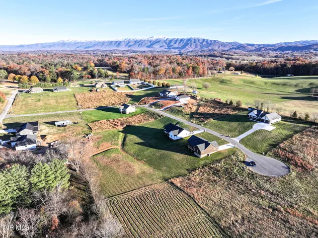 $474,900 | 210 Emperor Lane, Greeneville, TN 37743